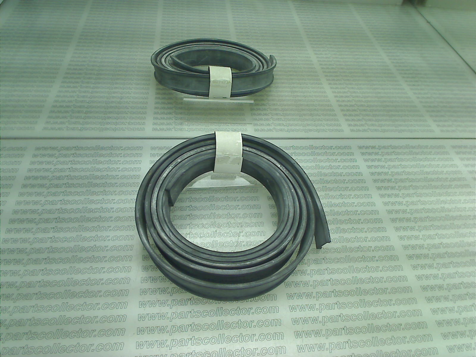 RUBBER PROFILE FOR UNDER CLIPS LEAF SPRINGS